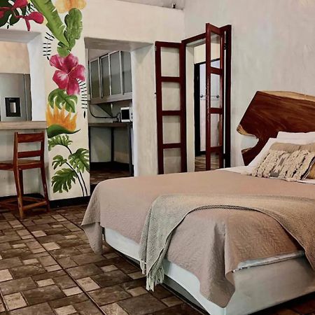 Kikazaru Beautiful Boutique Hotel With Pool (Adults Only) 曼努埃尔安东尼奥 外观 照片