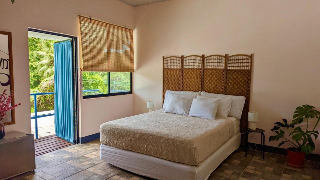 Kikazaru Beautiful Boutique Hotel With Pool (Adults Only) 曼努埃尔安东尼奥 外观 照片